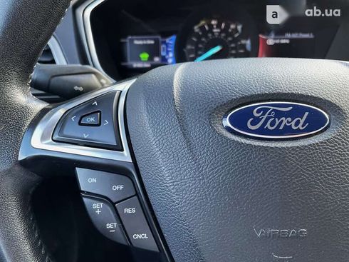 Ford Fusion 2017 - фото 27