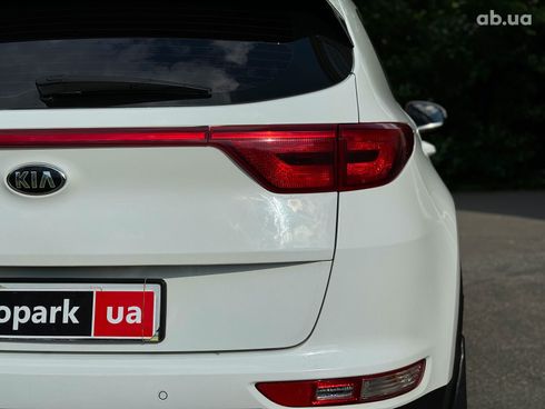 Kia Sportage 2015 белый - фото 13