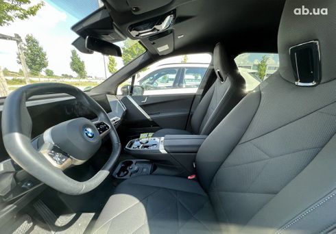 BMW iX 2022 - фото 18