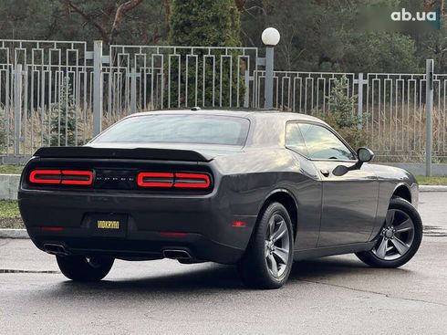 Dodge Challenger 2020 - фото 26