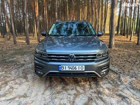 Volkswagen Tiguan Allspace 2018 серый - фото 2