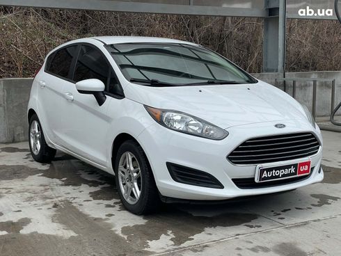 Ford Fiesta 2019 белый - фото 3