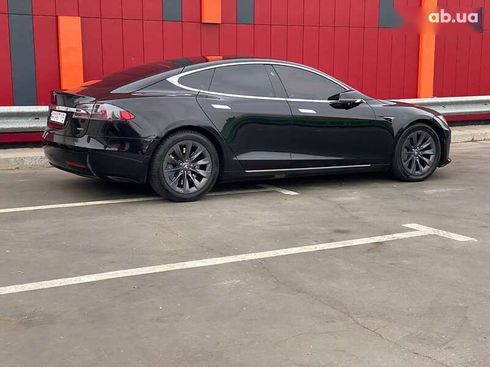 Tesla Model S 2018 - фото 8