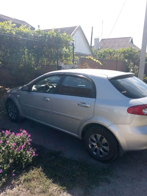 Chevrolet Lacetti 2006 серебристый - фото 7