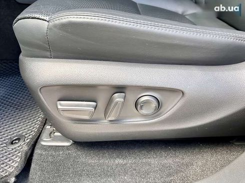 Toyota Land Cruiser 2022 - фото 27