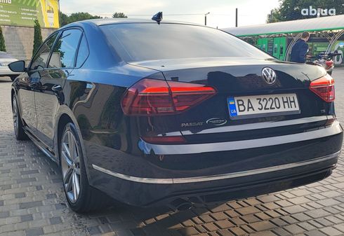 Volkswagen Passat 2018 черный - фото 2