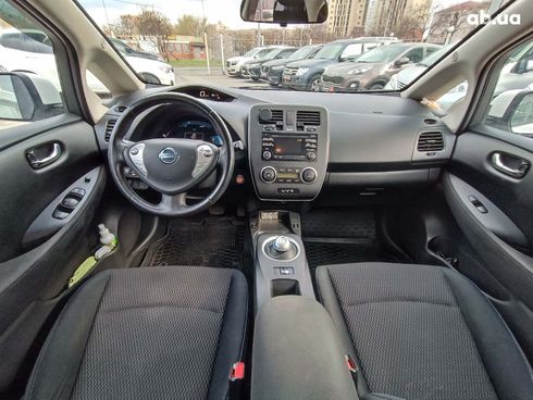 Nissan Leaf 2014 белый - фото 27