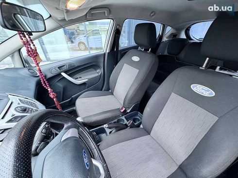 Ford Fiesta 2011 - фото 25