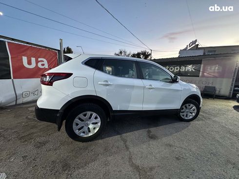 Nissan Qashqai 2019 белый - фото 8