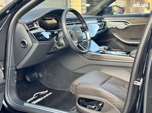 Audi A8 2021 - фото 22