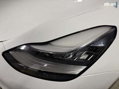 Tesla Model 3 2019 - фото 19