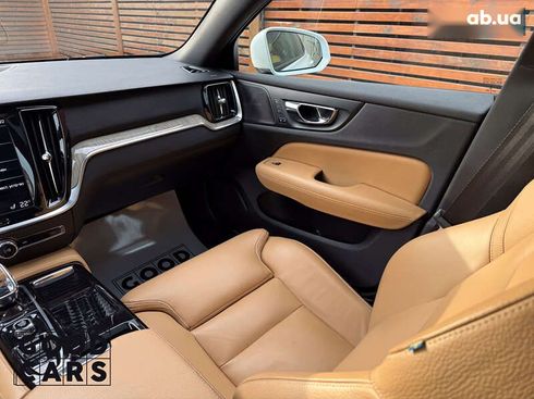 Volvo S60 2020 - фото 29