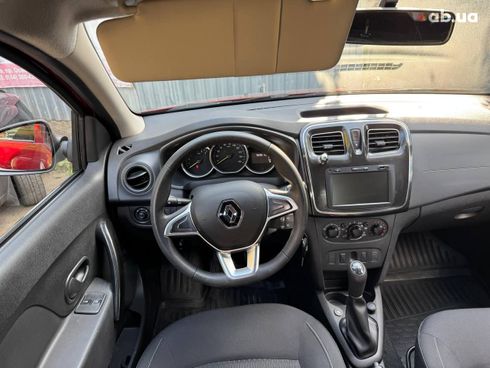 Renault Sandero 2019 вишневый - фото 10