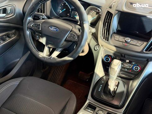 Ford Kuga 2017 серый - фото 18