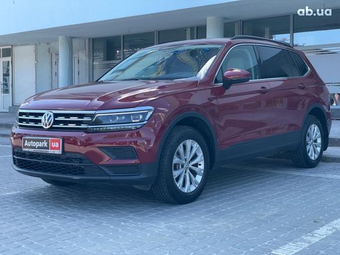 Volkswagen Tiguan 2019 красный - фото 3