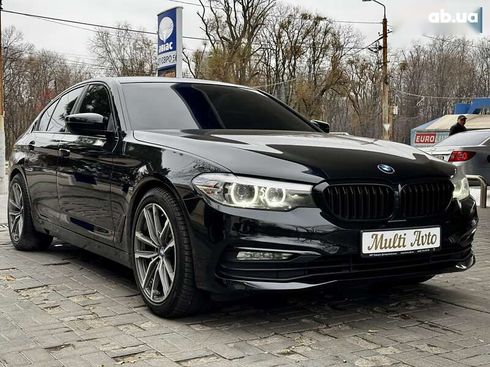 BMW 5 серия 2018 - фото 9