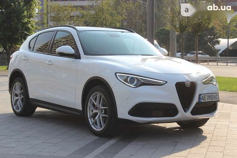 Alfa Romeo Stelvio 2018 - фото 7