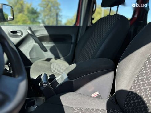 Renault Kangoo 2011 - фото 28