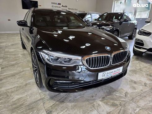 BMW 5 серия 2017 - фото 11