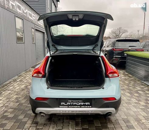 Volvo V40 Cross Country 2016 - фото 30