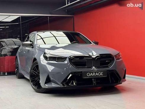 BMW M5 2025 - фото 12