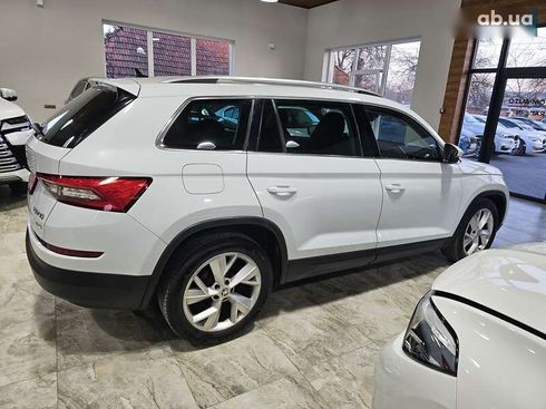 Skoda Kodiaq 2017 - фото 11