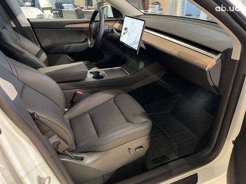 Tesla Model Y 2022 - фото 8
