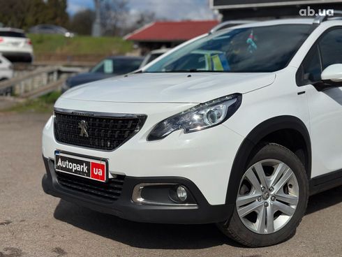 Peugeot 2008 2019 белый - фото 2
