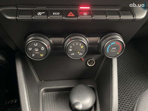 Renault Duster 2018 - фото 21