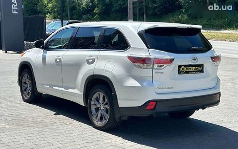 Toyota Highlander 2015 - фото 4