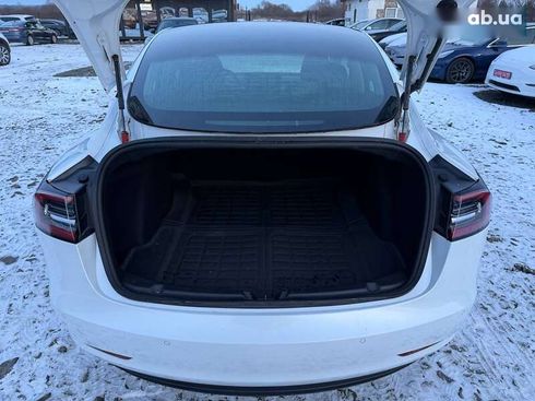 Tesla Model 3 2019 - фото 6