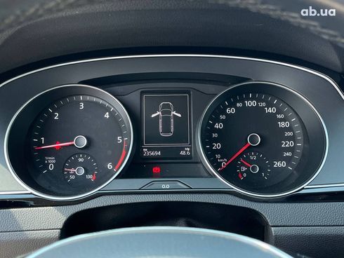 Volkswagen passat b8 2015 серый - фото 17