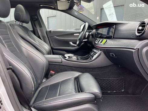 Mercedes-Benz E-Класс 2016 серый - фото 33