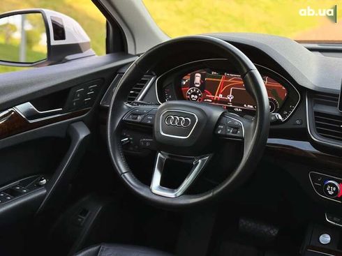 Audi Q5 2017 - фото 27