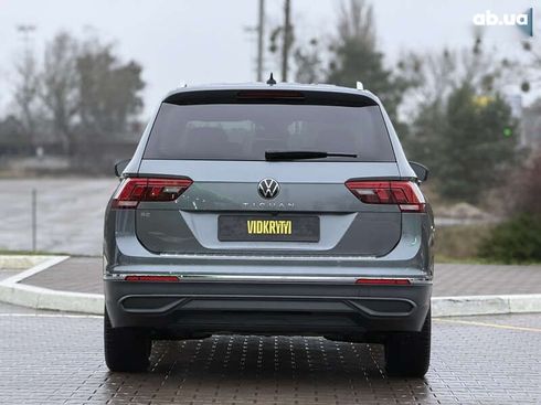 Volkswagen Tiguan 2022 - фото 17