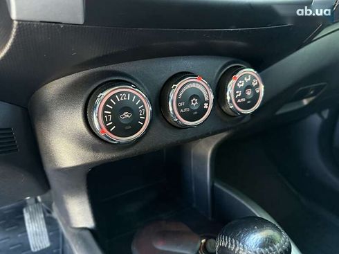 Mitsubishi Outlander 2012 - фото 18