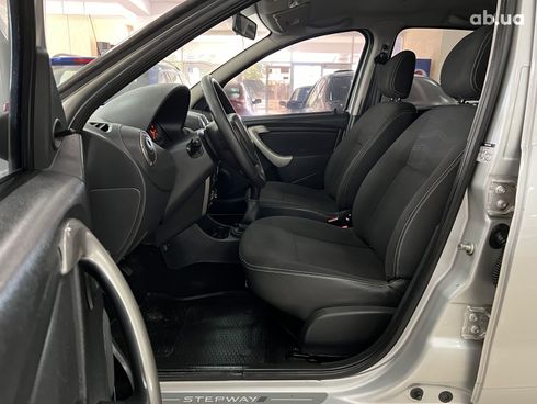 Dacia Sandero Stepway 2011 серебристый - фото 17