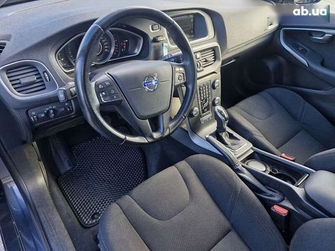 Volvo V40 2014 - фото 16