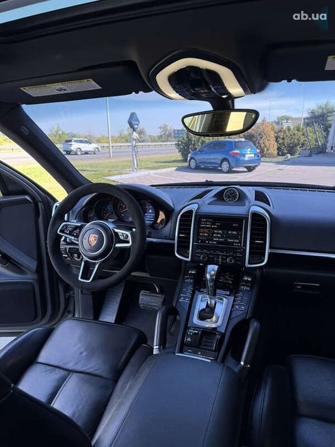 Porsche Cayenne 2015 - фото 26