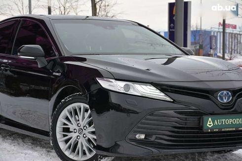 Toyota Camry 2019 - фото 5