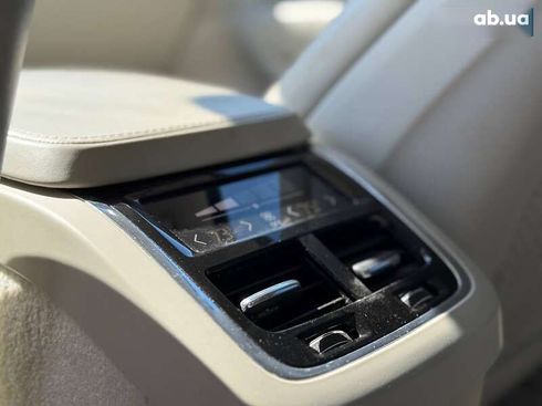 Volvo XC90 2015 - фото 11