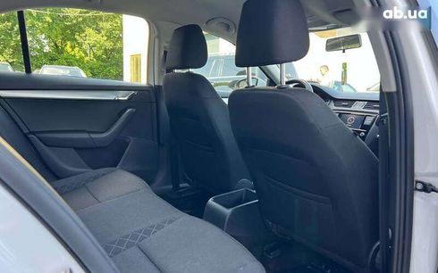 Skoda Octavia 2019 - фото 28