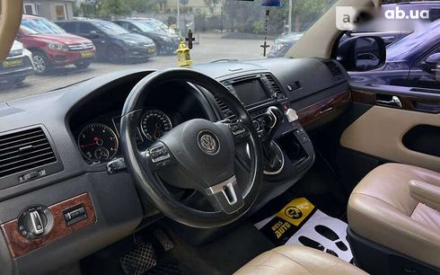 Volkswagen Multivan 2011 - фото 8