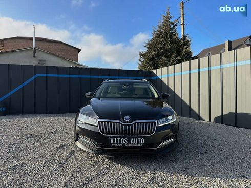 Skoda Superb 2019 - фото 16