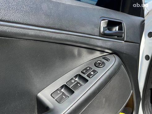 Kia K5 2014 белый - фото 17