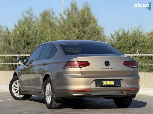 Volkswagen Passat 2016 - фото 15