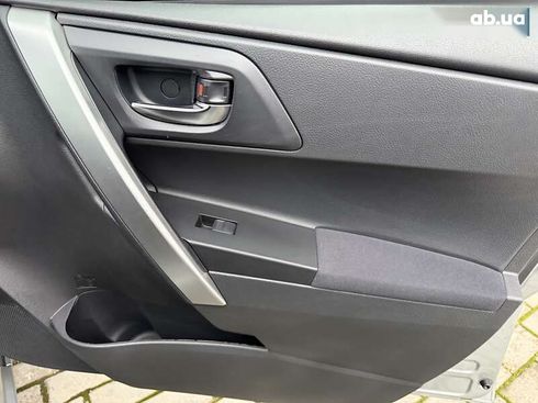 Toyota Auris 2014 - фото 27