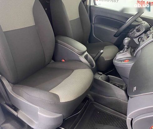 Renault Kangoo 2020 - фото 11