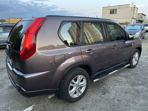 Nissan X-Trail 2012 пурпурный - фото 6