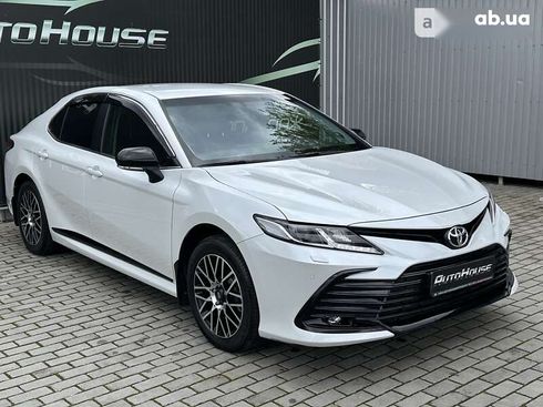 Toyota Camry 2021 - фото 5